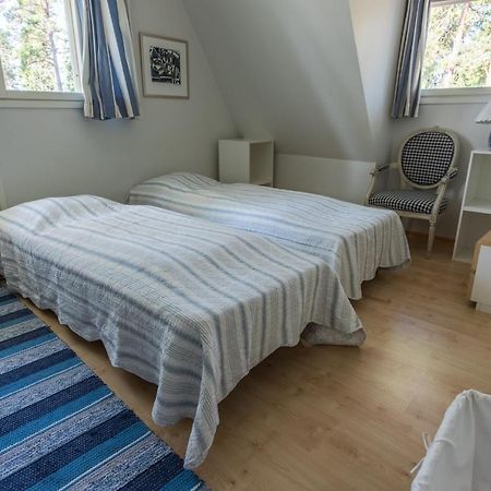 Villa Harald - Beachfront Hitis Экстерьер фото