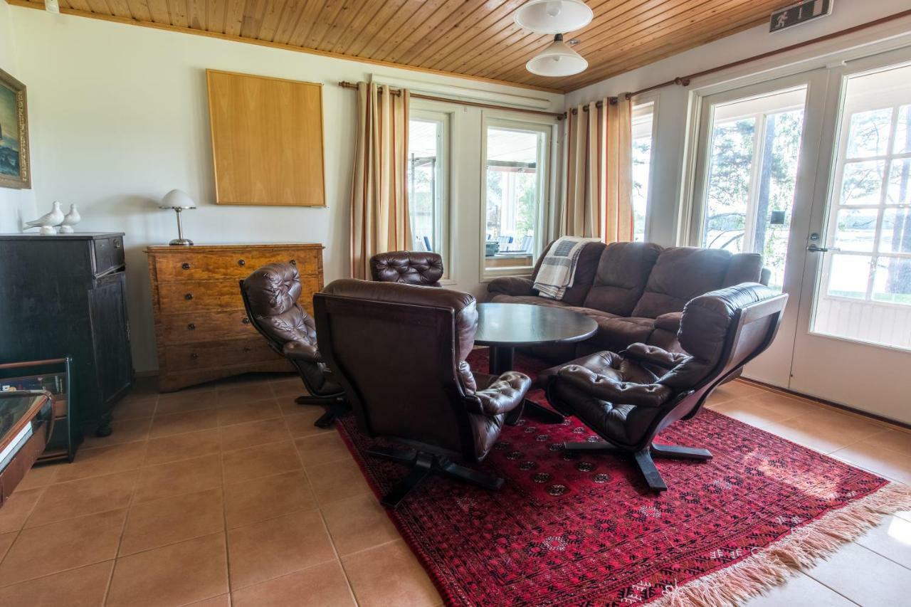 Villa Harald - Beachfront Hitis Экстерьер фото