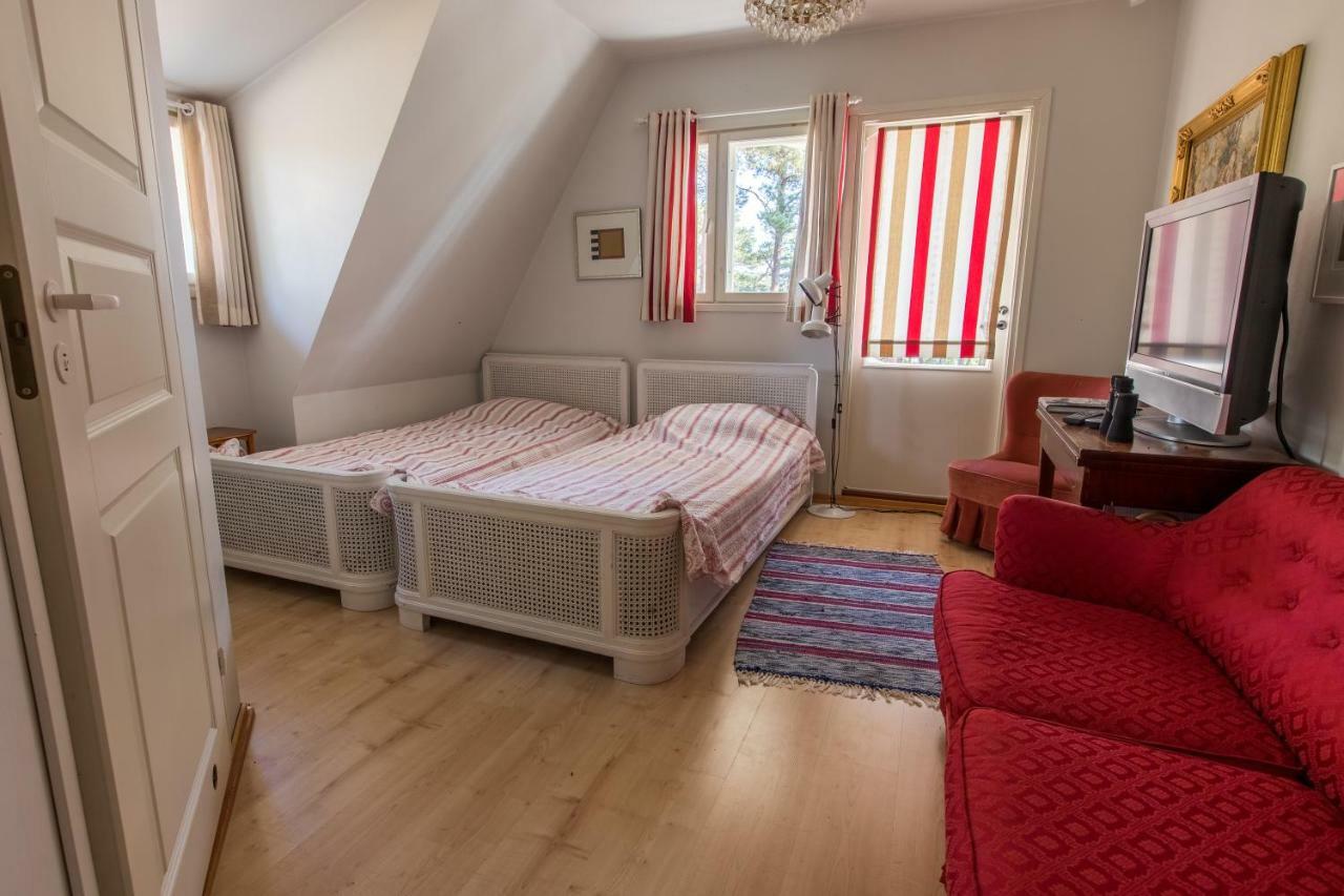 Villa Harald - Beachfront Hitis Экстерьер фото